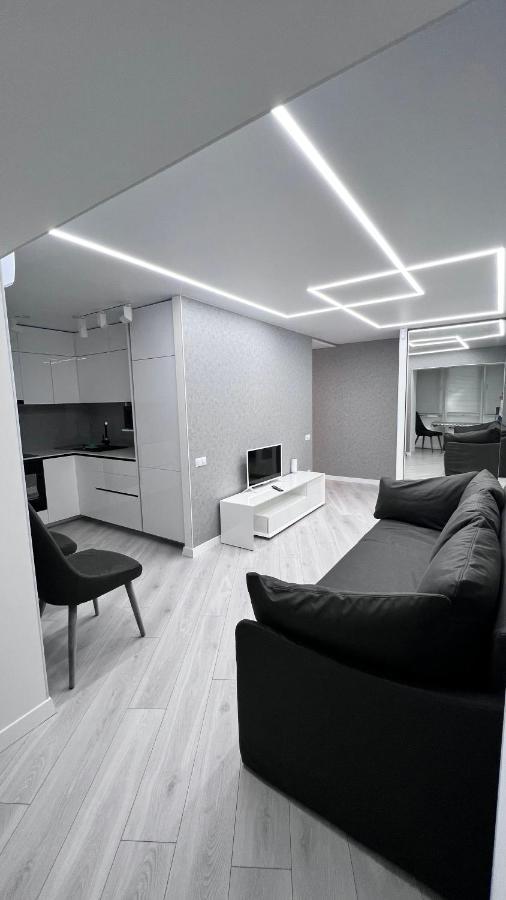Apartamento Modern Gagarina Avenue Dnipro Exterior foto