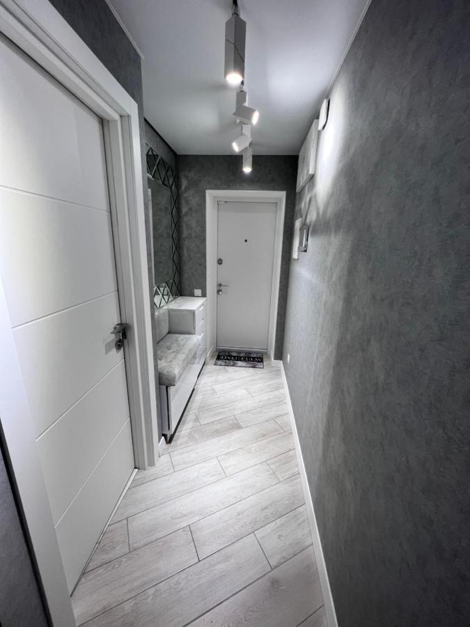 Apartamento Modern Gagarina Avenue Dnipro Exterior foto